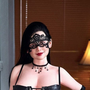 Sexpuppe Leah